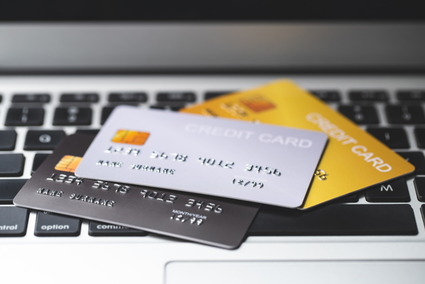 How can I Manage Multiple Credit Cards-Featured