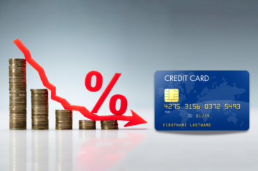 Ways_To_Reduce_Interest_Cost_On_Your_Credit_Cards-Featured