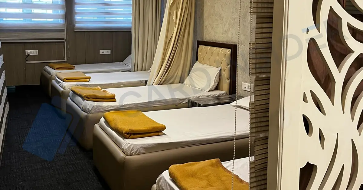 IRCTC Lounge (Platform 1), New Delhi Railway Station Review Delhi Railway Lounge Rest Area
